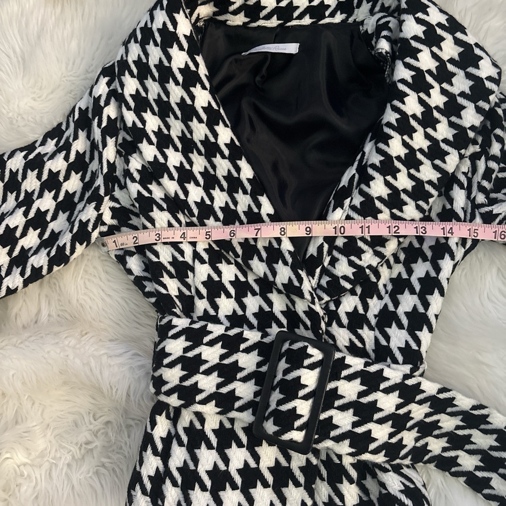 Charlotte Russe Black and White Houndstooth Blazer - Picture 4 of 7
